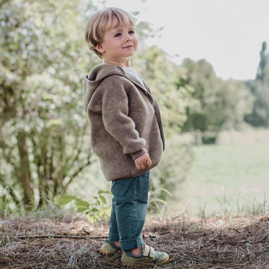Baby Kapuzenjacke aus flauschigem Bio-Schurwolle-Fleece - sasaní