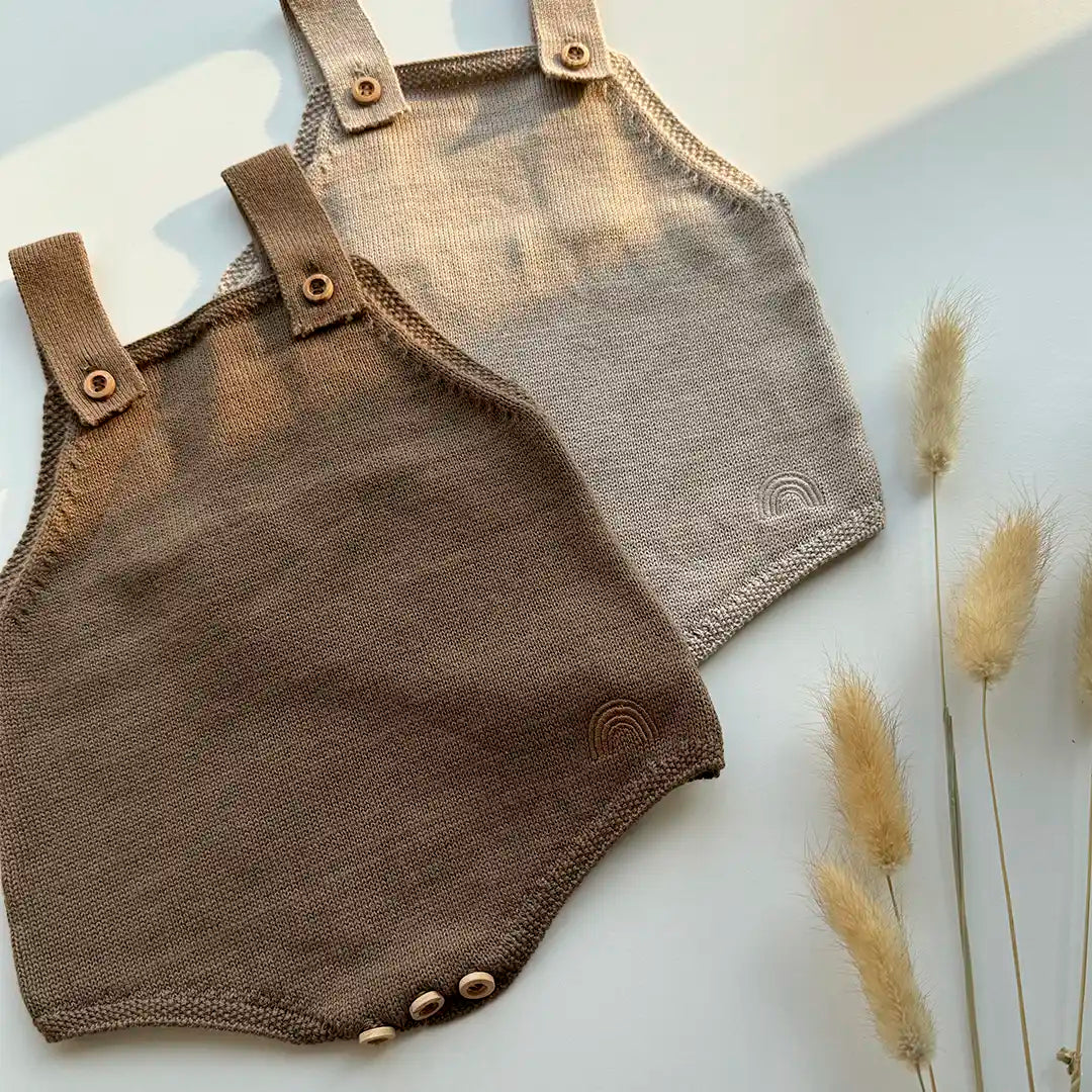 Baby Romper aus Bio-Baumwollstrick