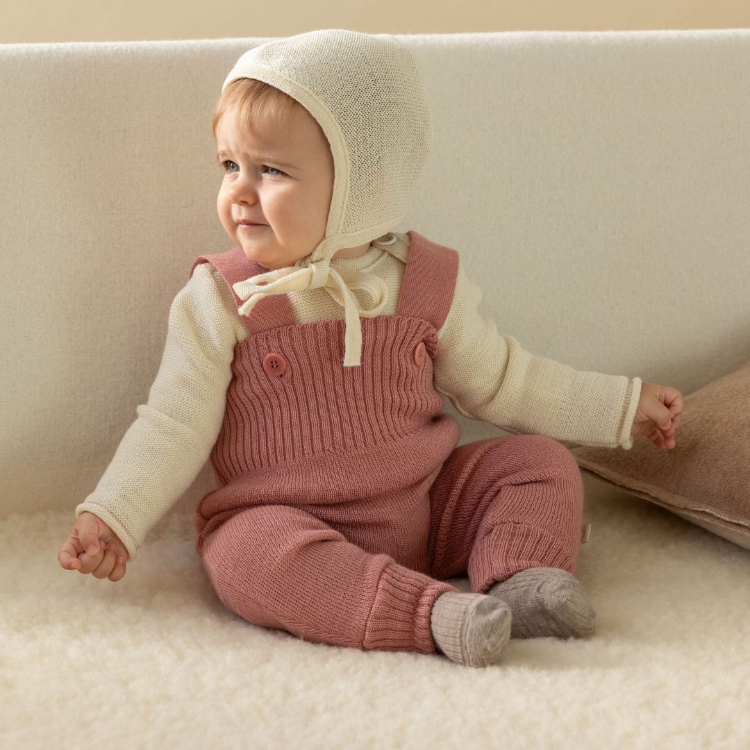 Baby Strick-Trägerhose aus Bio-Schurwolle