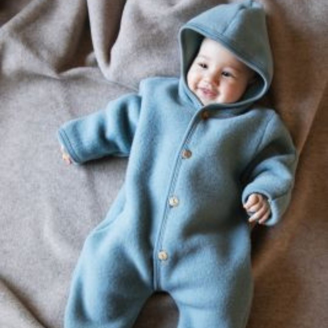 Baby Overall aus Bio-Wollfleece - sasaní